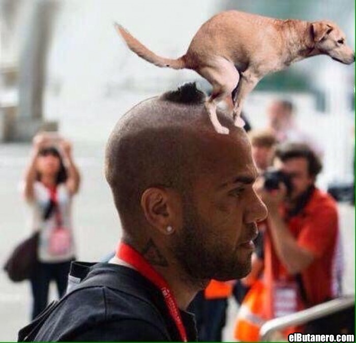 El origen del nuevo look de Dani Alves